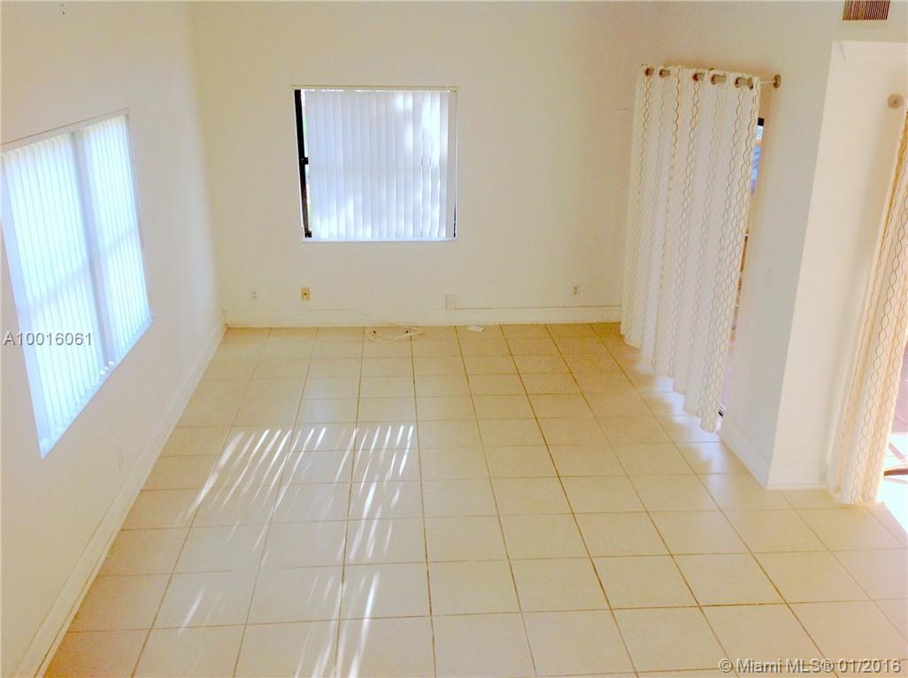 507 Racquet Club Road, Unit 60 Weston, FL 33326 - Photo 9 of 15