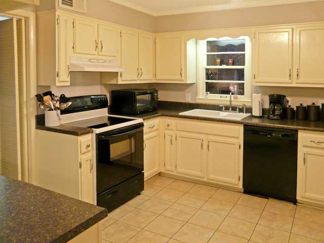 2862 Elmore Park Road Bartlett, TN 38134 - Photo 9 of 19 Gallery Image 9