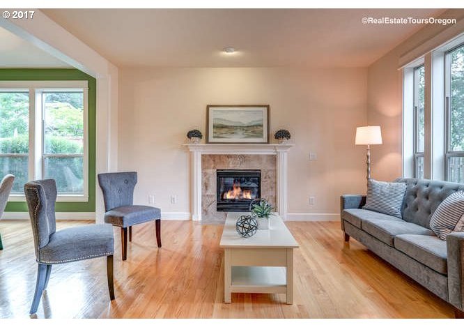 3041 Southwest Carson Street Portland, OR 97219 - Photo 5 of 28 Gallery Image 5