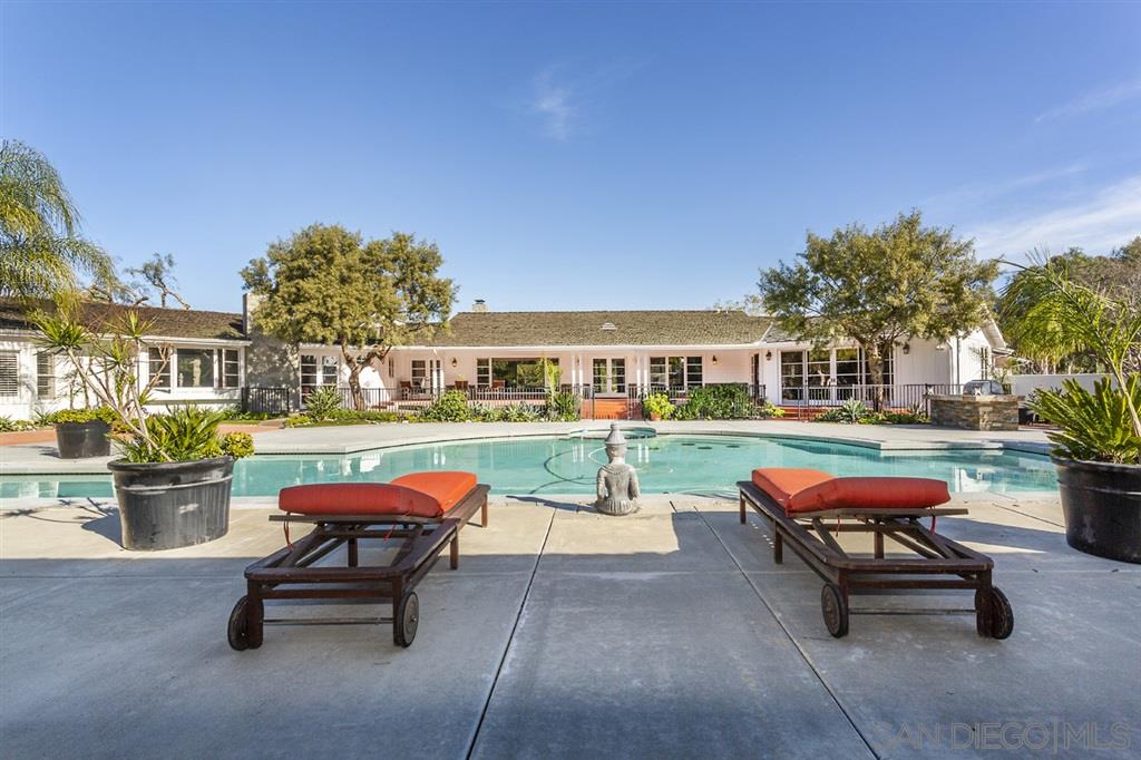 3402 Calle Margarita Encinitas, CA 92024 - Photo 3 of 20