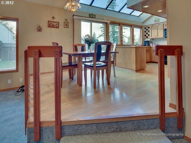 427 Southwest Overlook Court Gresham, OR 97080 - Photo 8 of 16 Gallery Image 8