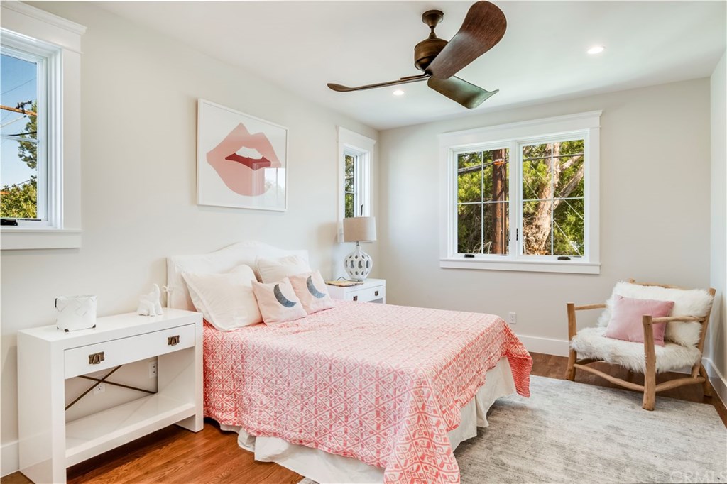 424 1st Street Manhattan Beach, CA 90266 - Photo 23 of 38