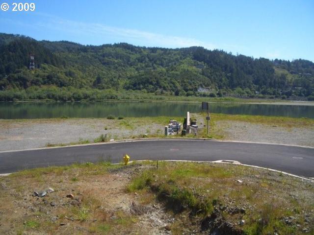 Hume Road, Unit 10 Gold Beach, OR 97444 - Photo 11 of 14 Gallery Image 11