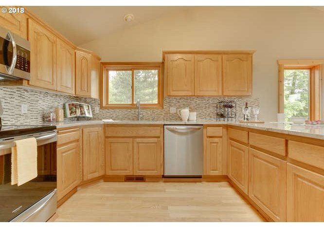 12729 South Spangler Road Oregon City, OR 97045 - Photo 16 of 30