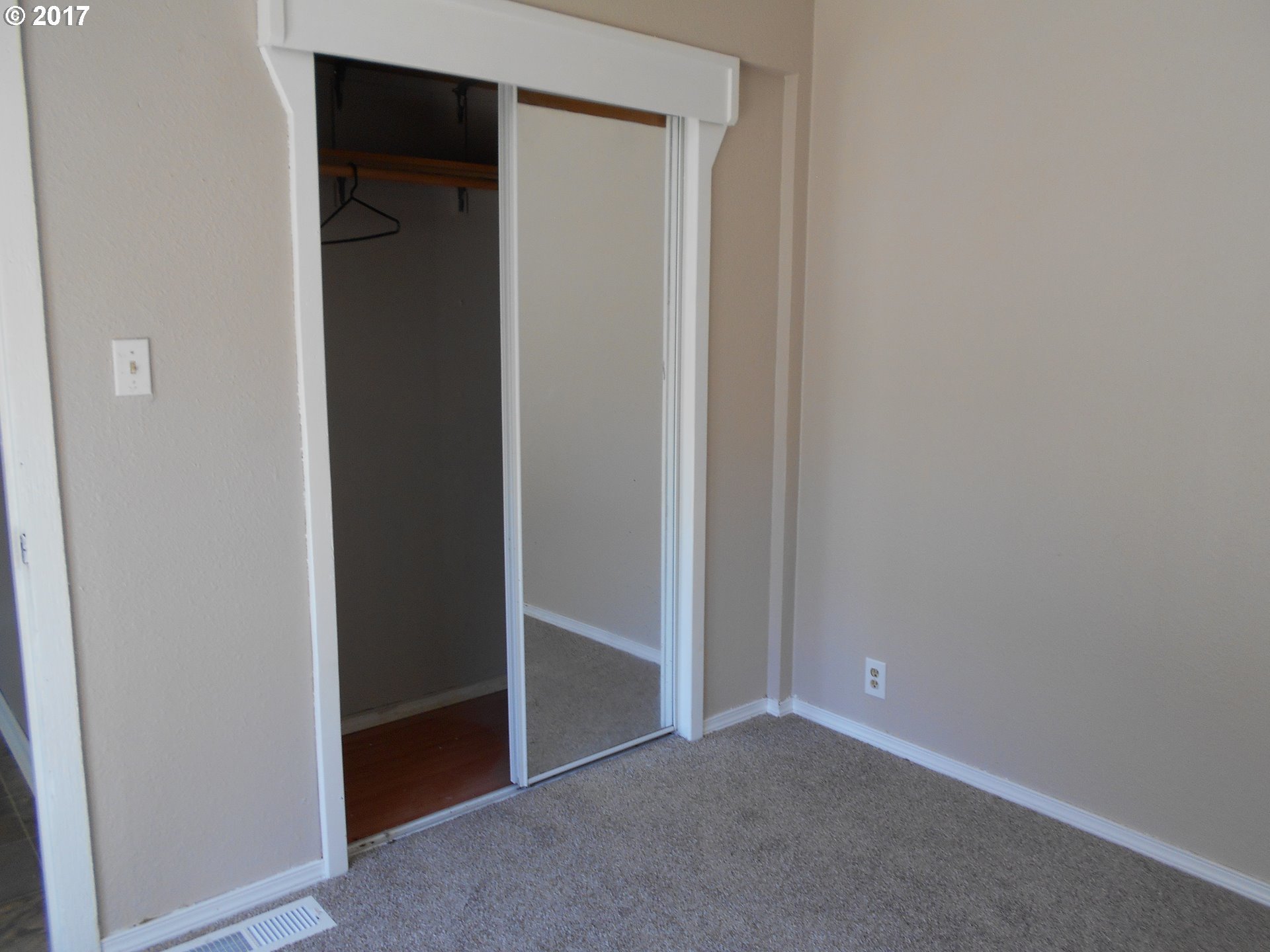 11595 Southwest Greenburg Road Tigard, OR 97223 - Photo 11 of 27 Gallery Image 11