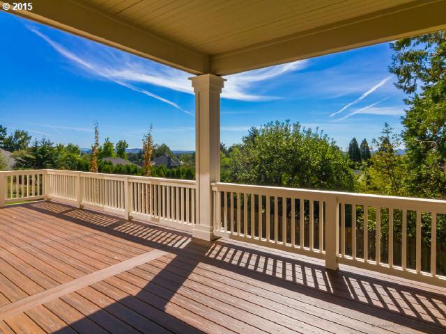 12447 Southwest Lesser Road Portland, OR 97219 - Photo 15 of 16 Gallery Image 15