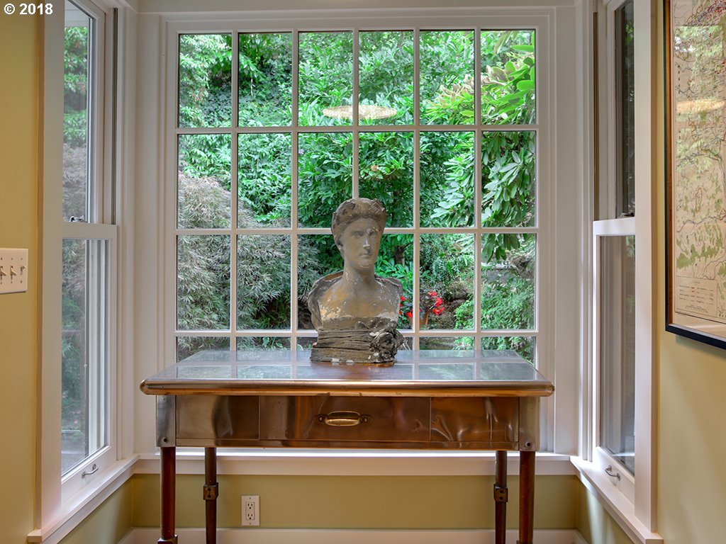1616 Southwest Elizabeth Street Portland, OR 97201 - Photo 13 of 25 Gallery Image 13