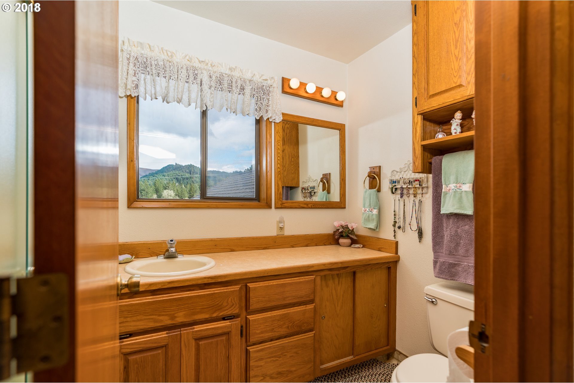 2246 Plat I Road Sutherlin, OR 97479 - Photo 11 of 32 Gallery Image 11