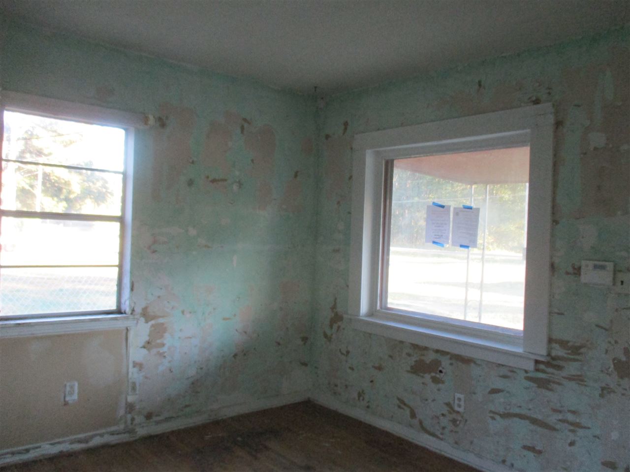 482 Hewlett Road Memphis, TN 38109 - Photo 3 of 9