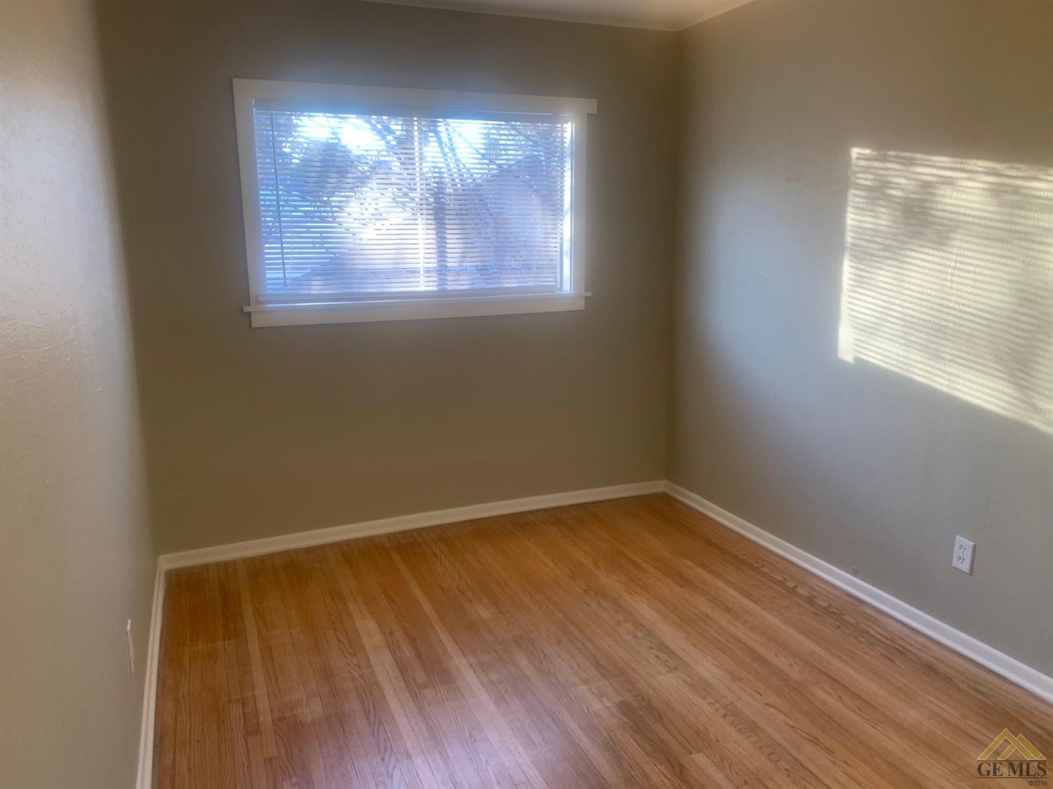 701 D Street Taft, CA 93268 - Photo 13 of 23