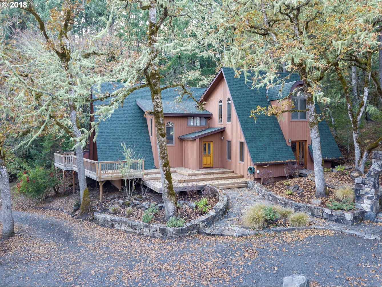 32043 Fox Hollow Road Eugene, OR 97405 - Photo 2 of 32