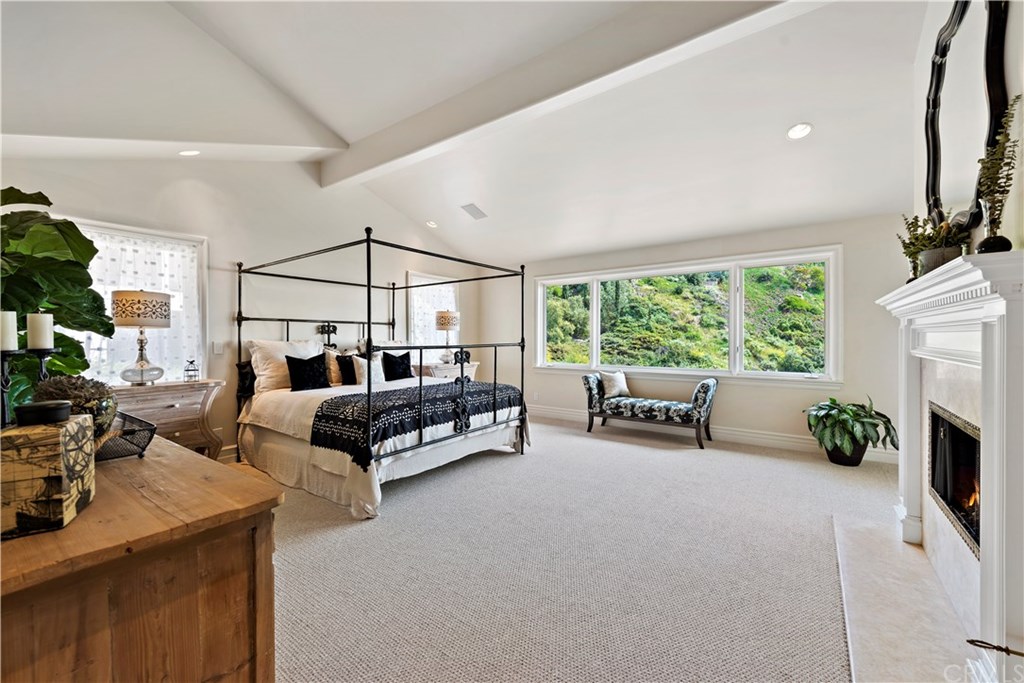 1356 Skyline Drive Laguna Beach, CA 92651 - Photo 22 of 35