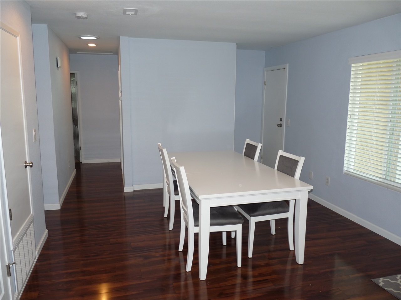 191 Harding Street Oceanside, CA 92057 - Photo 6 of 25 Gallery Image 6