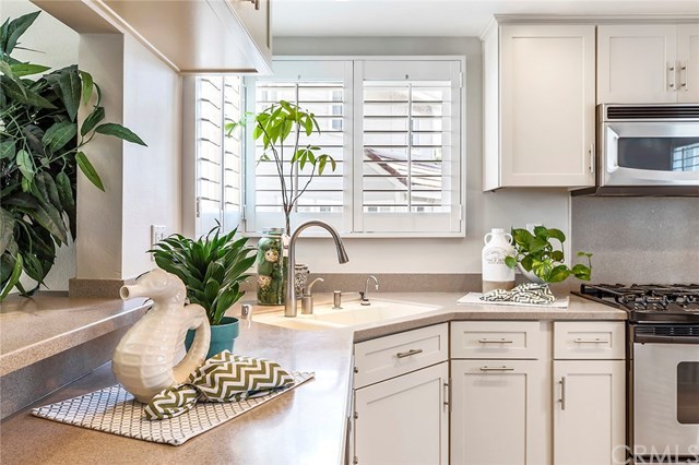 16276 Pacific Circle, Unit A Huntington Beach, CA 92649 - Photo 10 of 36