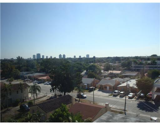 2501 Douglas Road, Unit 605 Miami, FL 33133 - Photo 8 of 14 Gallery Image 8