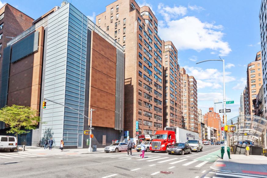 233 E 69th St, Manhattan, NY 10021 - Photo 9 of 10