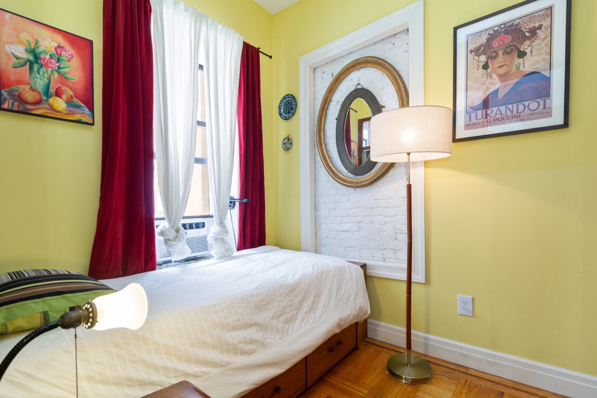 139 Norfolk Street, Unit 4AB Manhattan, NY 10002 - Photo 8 of 12