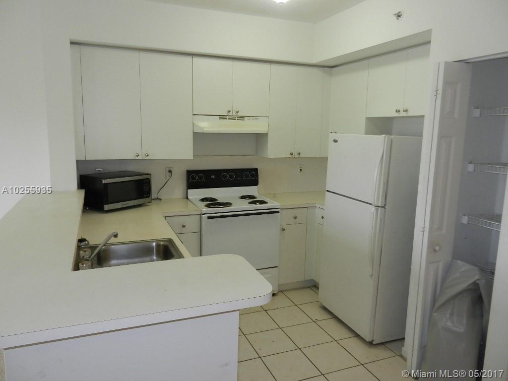 11040 Southwest 196th Street, Unit 412 Cutler Bay, FL 33157 - Photo 5 of 20