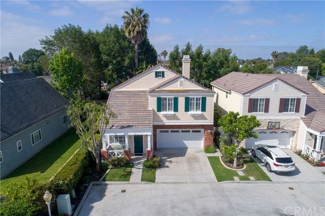 $990,000 | 285 Mesa Drive, Costa Mesa, CA 92627
