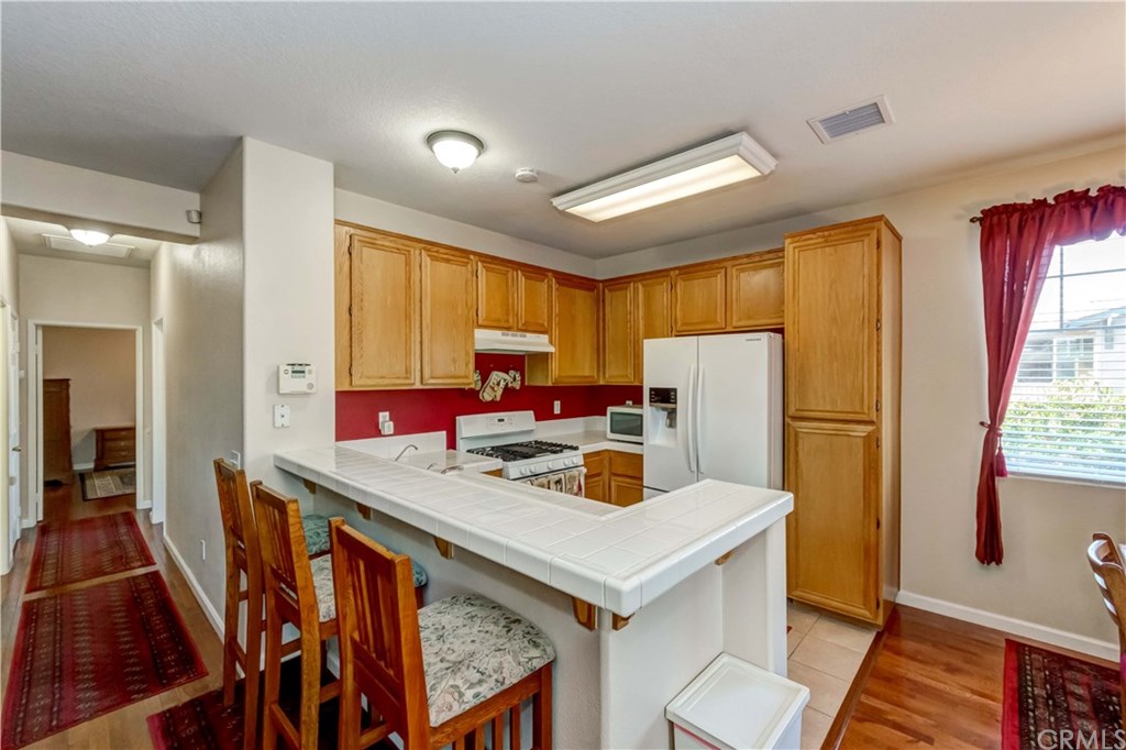 1261 Pepperwood Court Carson, CA 90746 - Photo 8 of 26