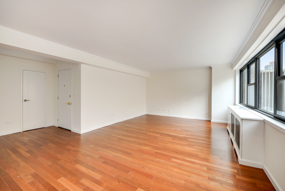 305 E 72nd St, Unit PHB Manhattan, NY 10021 - Photo 4 of 16
