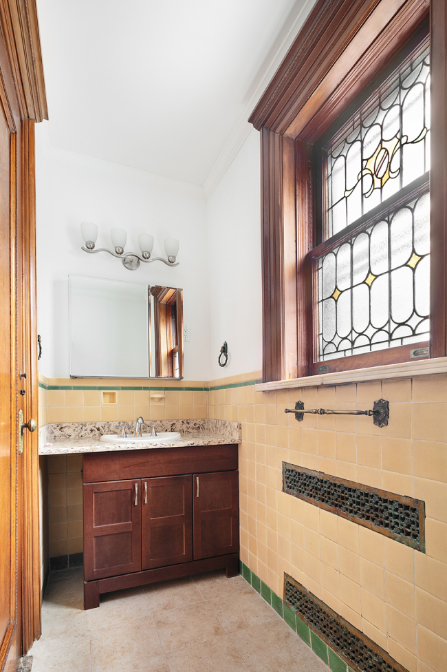 106 8th Avenue, Unit 1R Brooklyn, NY 11215 - Photo 7 of 8