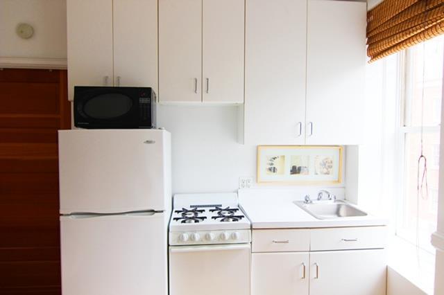 39 Christopher Street, Unit 2C Manhattan, NY 10014 - Photo 5 of 7