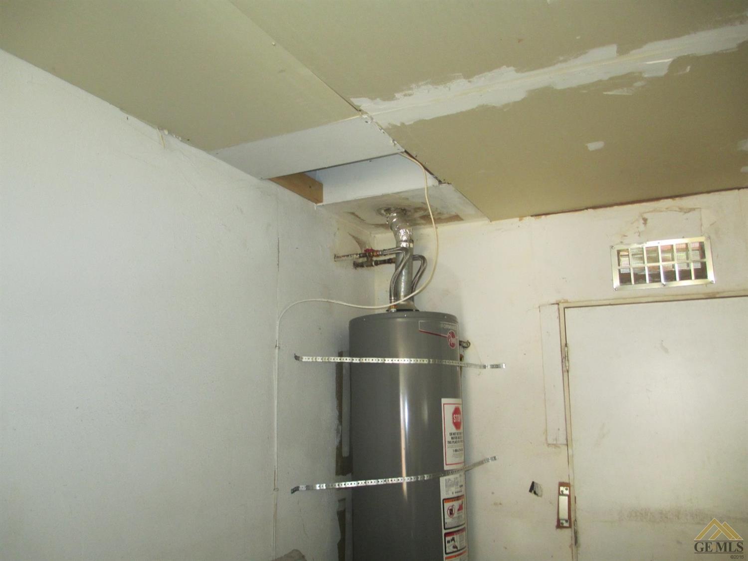 7508 Segrue Road Lamont, CA 93241 - Photo 13 of 16