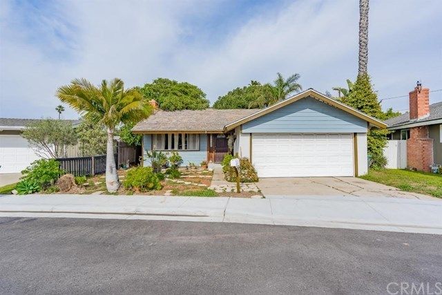 $925,000 | 208 Susannah Place, Costa Mesa, CA 92627