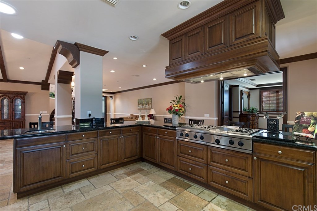 1640 Hillside Avenue Norco, CA 92860 - Photo 36 of 75 Kitchen with overhead vent, built in gas range