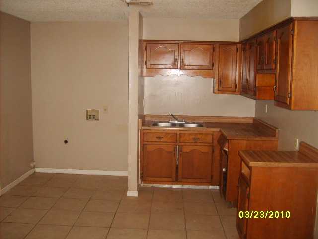 5318 Norma Road Memphis, TN 38109 - Photo 7 of 8