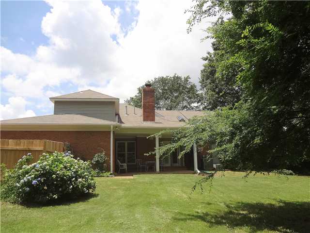 4136 Sunny Meadows Road Bartlett, TN 38135 - Photo 23 of 25 Gorgeous trees and plants including this hydrangea that's loaded with blooms! Sellers made all needed repairs on fence and repaired driveway.