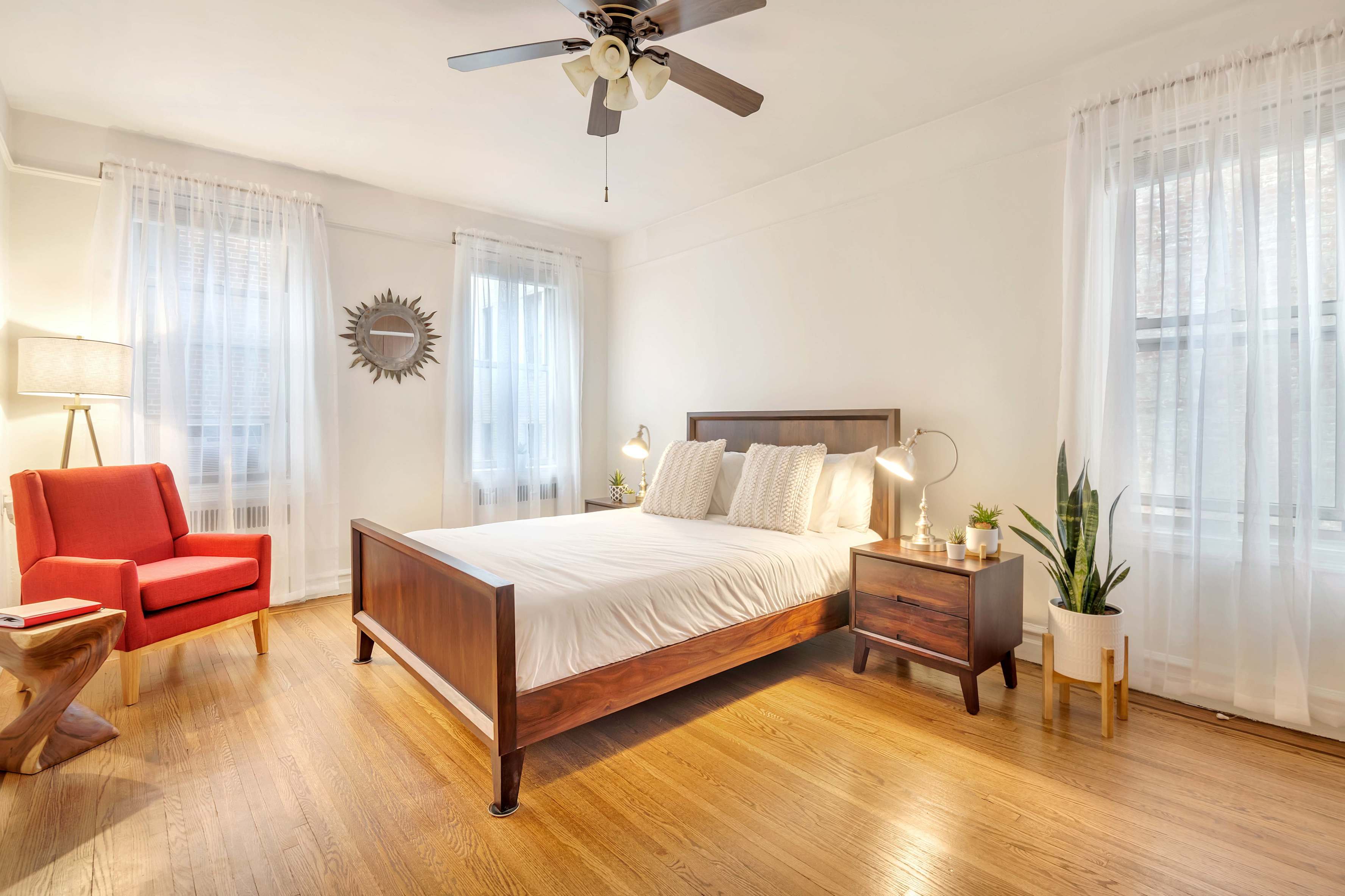 35-05 72nd Street, Unit 3F Queens, NY 11372 - Photo 4 of 7