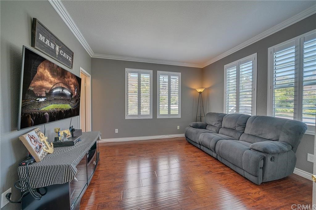 1477 Tudor Circle Corona, CA 92882 - Photo 10 of 59