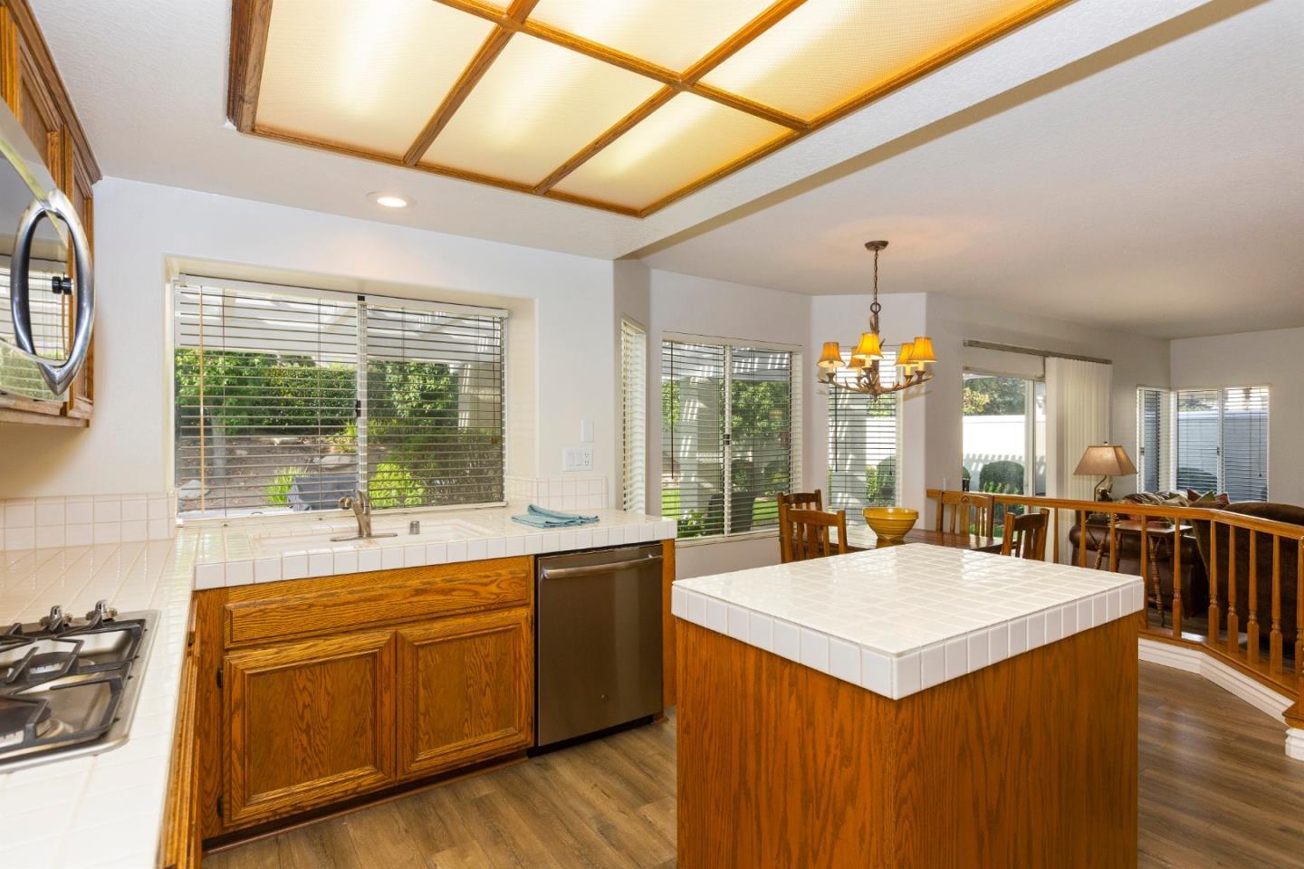 14030 Hastings Ranch Lane Rancho Cucamonga, CA 91739 - Photo 6 of 40