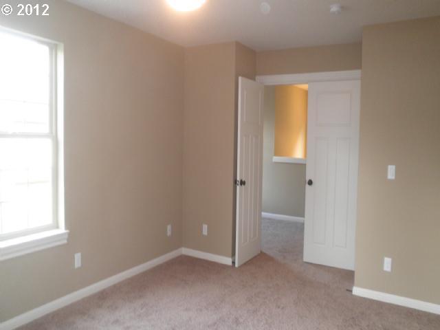 16846 Southwest Kavitt Lane Beaverton, OR 97078 - Photo 4 of 14