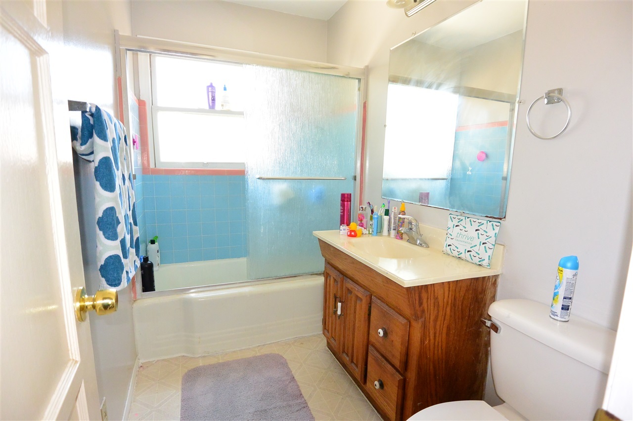 2516 Dryden Road El Cajon, CA 92020 - Photo 9 of 19 Gallery Image 9