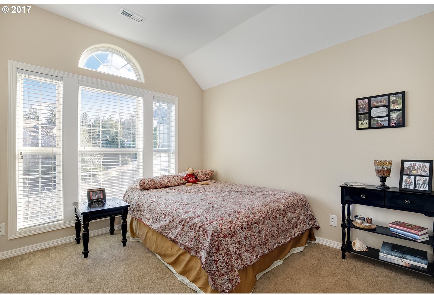 12873 Southwest Ridgefield Lane Portland, OR 97223 - Photo 20 of 32 Gallery Image 20