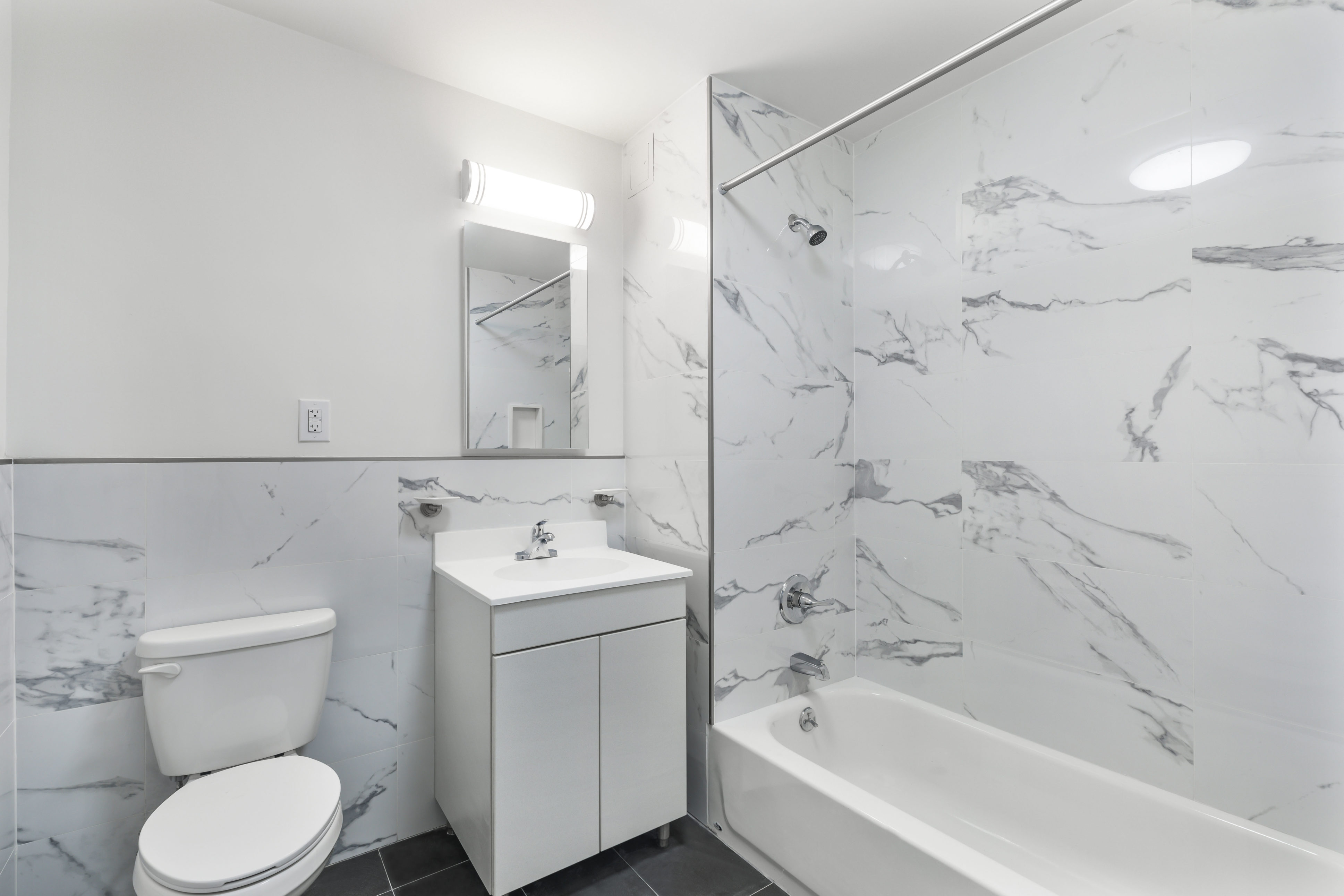 799 Jefferson Avenue, Unit 2A Brooklyn, NY 11221 - Photo 4 of 8