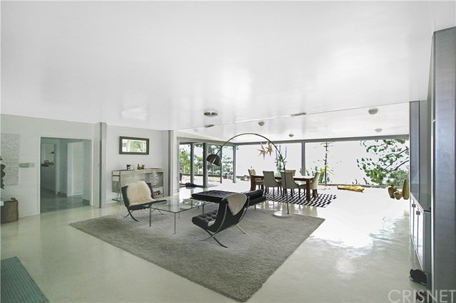 12445 Viewcrest Road Studio City, CA 91604 - Photo 6 of 28