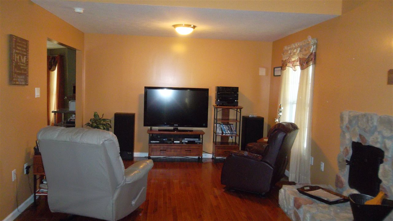 4216 3 Way Road Decaturville, TN 38329 - Photo 5 of 25 Gallery Image 5