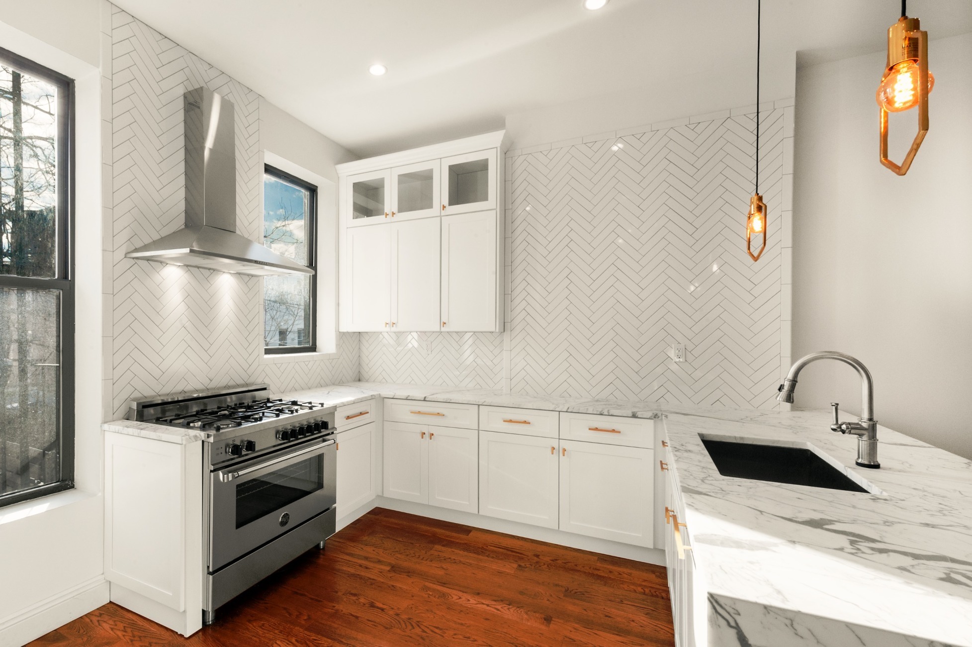 194 Van Buren Street Brooklyn, NY 11221 - Photo 8 of 17