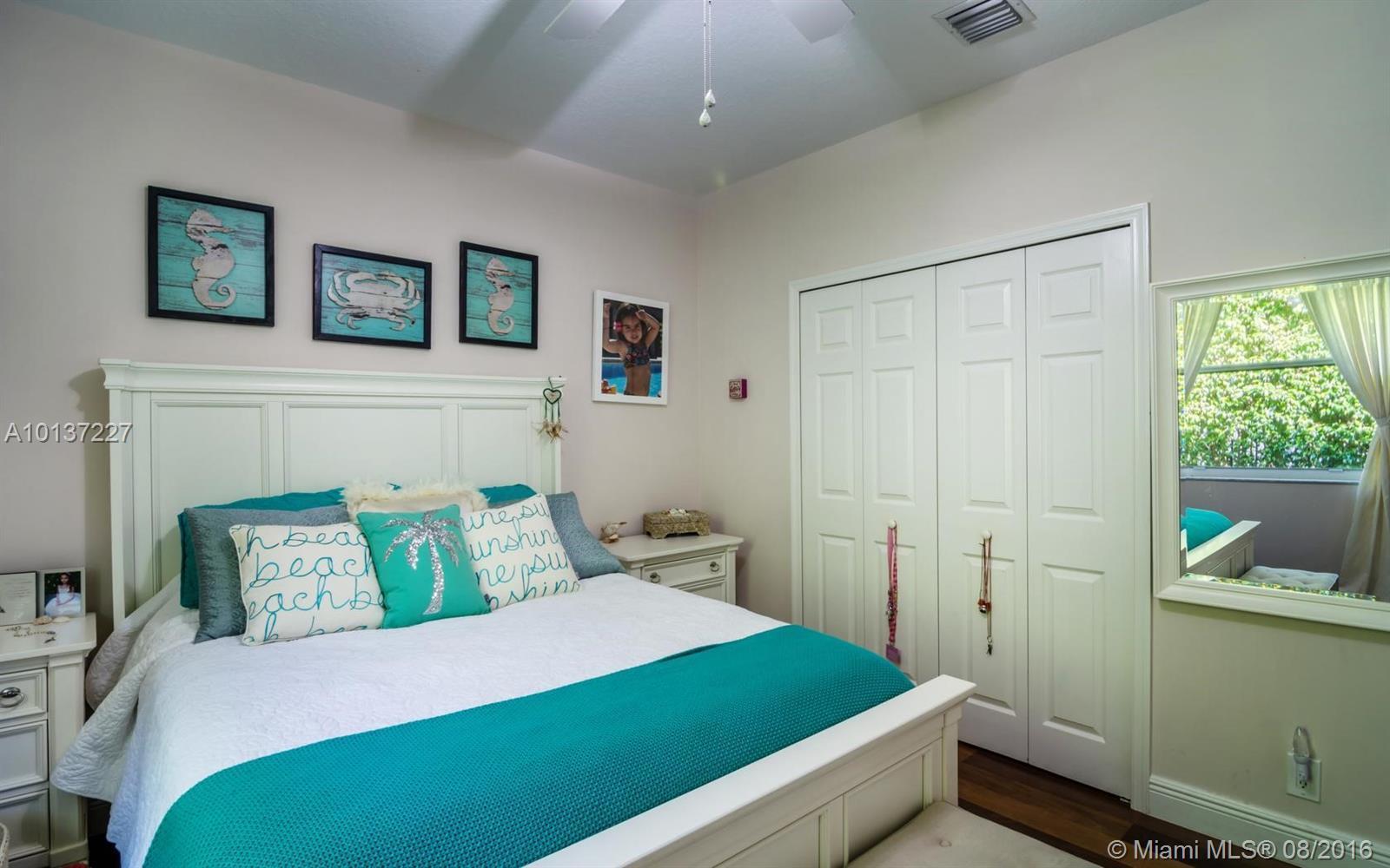 362 Mallard Road Weston, FL 33327 - Photo 27 of 35 Gallery Image 27
