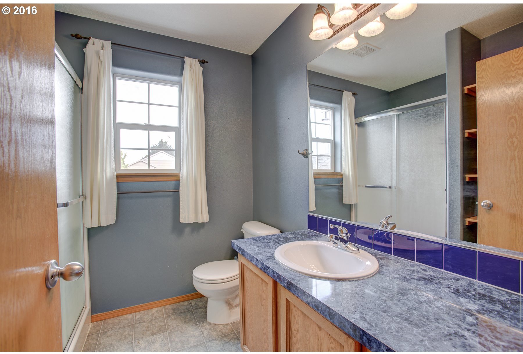 1024 Northeast Mariners Loop Portland, OR 97211 - Photo 16 of 24 Gallery Image 16