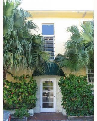 830 10th Street, Unit 2 Miami Beach, FL 33139 - Photo 1 of 6