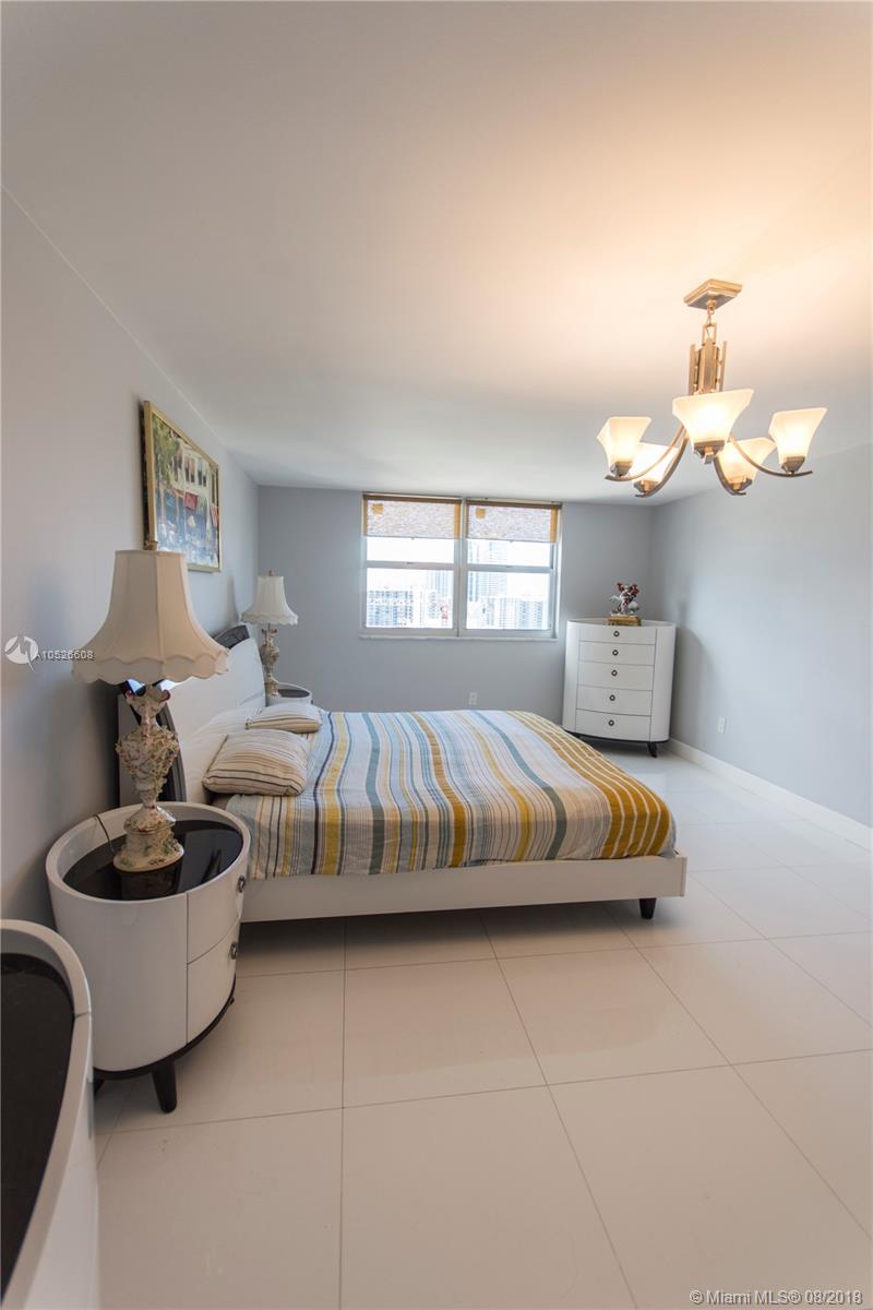 1833 South Ocean Drive, Unit PH1 Hallandale, FL 33009 - Photo 40 of 78