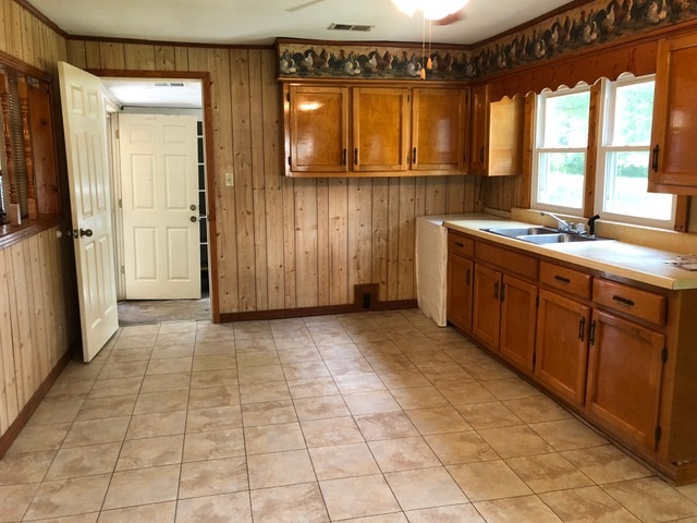 53 New Delite Road Selmer, TN 38375 - Photo 7 of 21 Gallery Image 7
