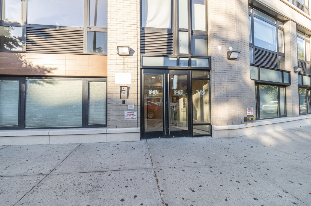 The Metropolitan 349 Metropolitan Ave, Brooklyn, NY 11211 - Photo 2 of 5