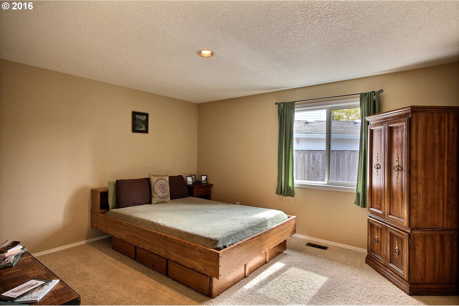 1305 Southwest 216th Place Aloha, OR 97003 - Photo 5 of 16 Gallery Image 5