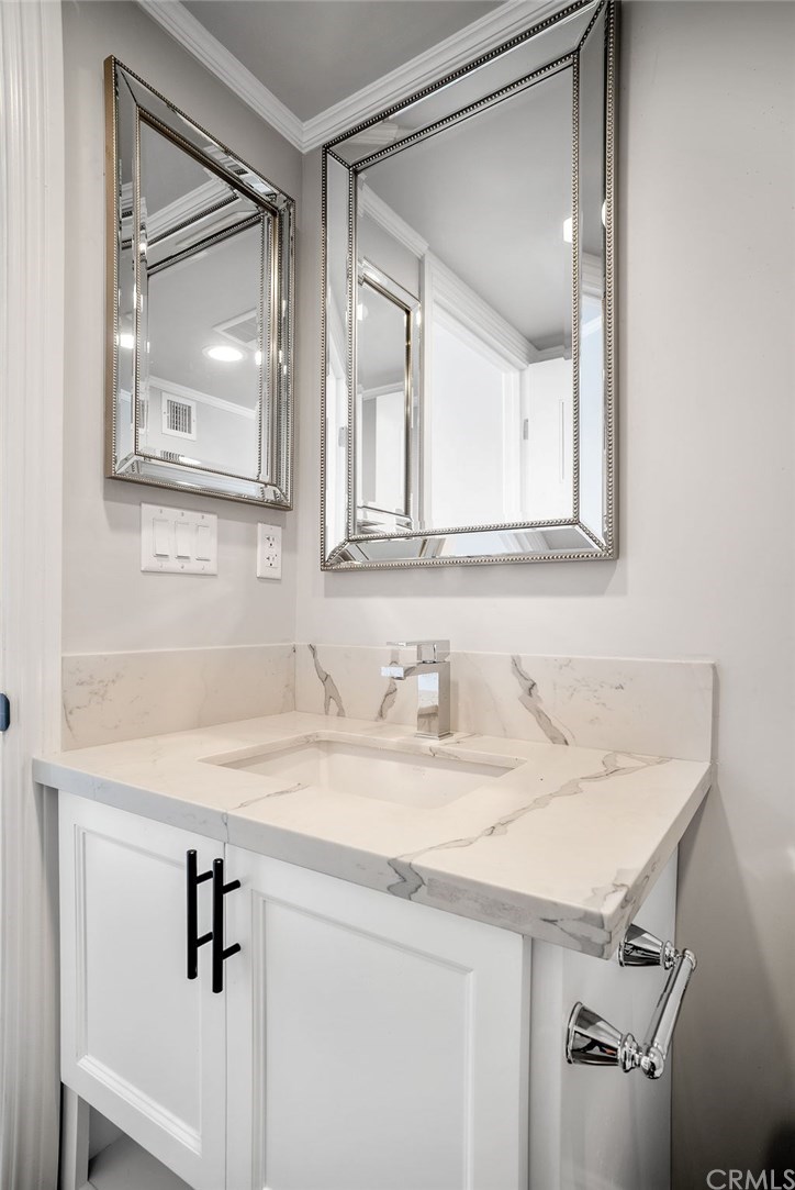 13516 Darvalle Street Cerritos, CA 90703 - Photo 28 of 75